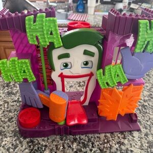 Fisher price little people Official Joker Laugh Track Playset - Purple/Green